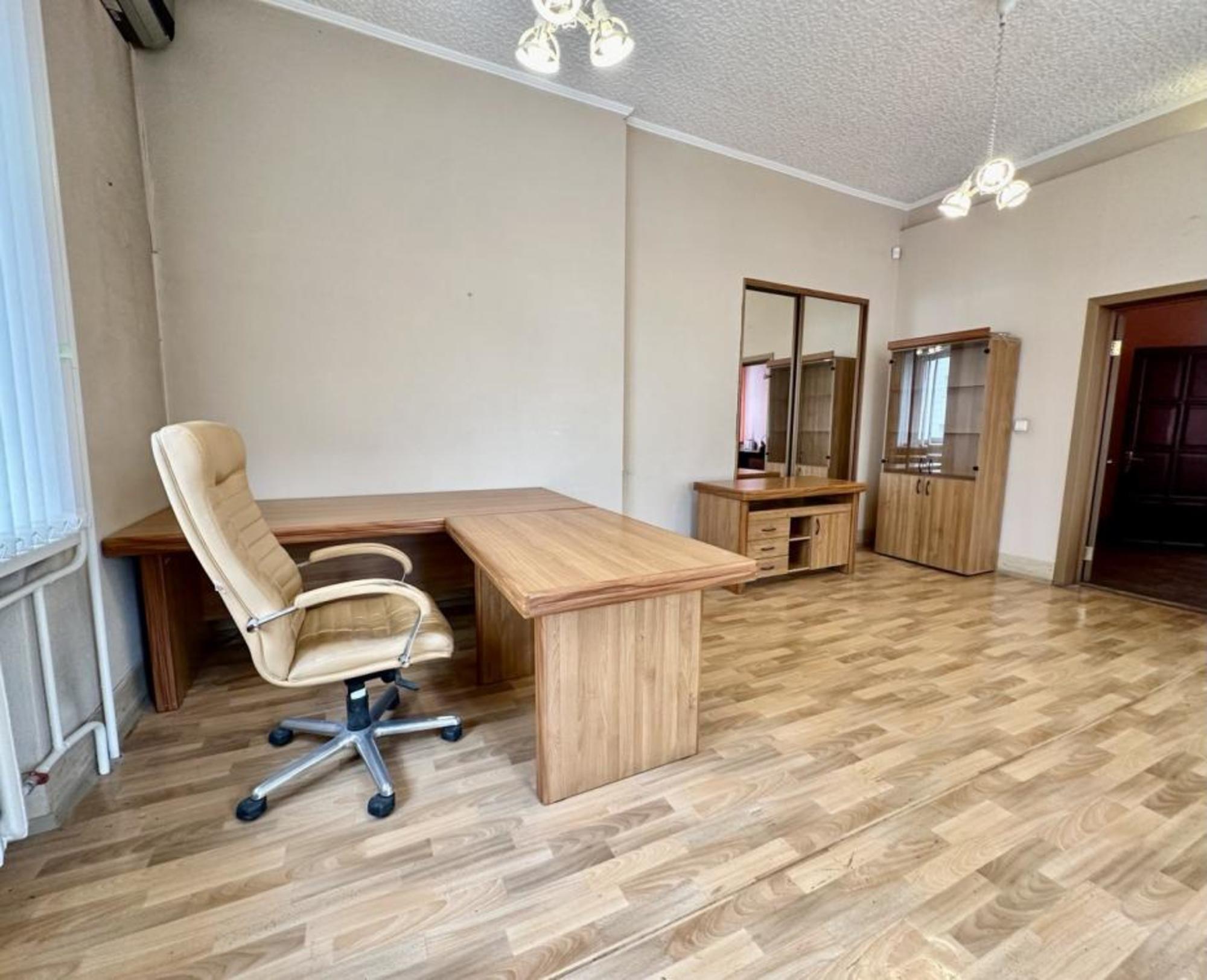 Купить офис, помещение под офис за 41 000 000 рублей на пр-кт Советский, 60а
