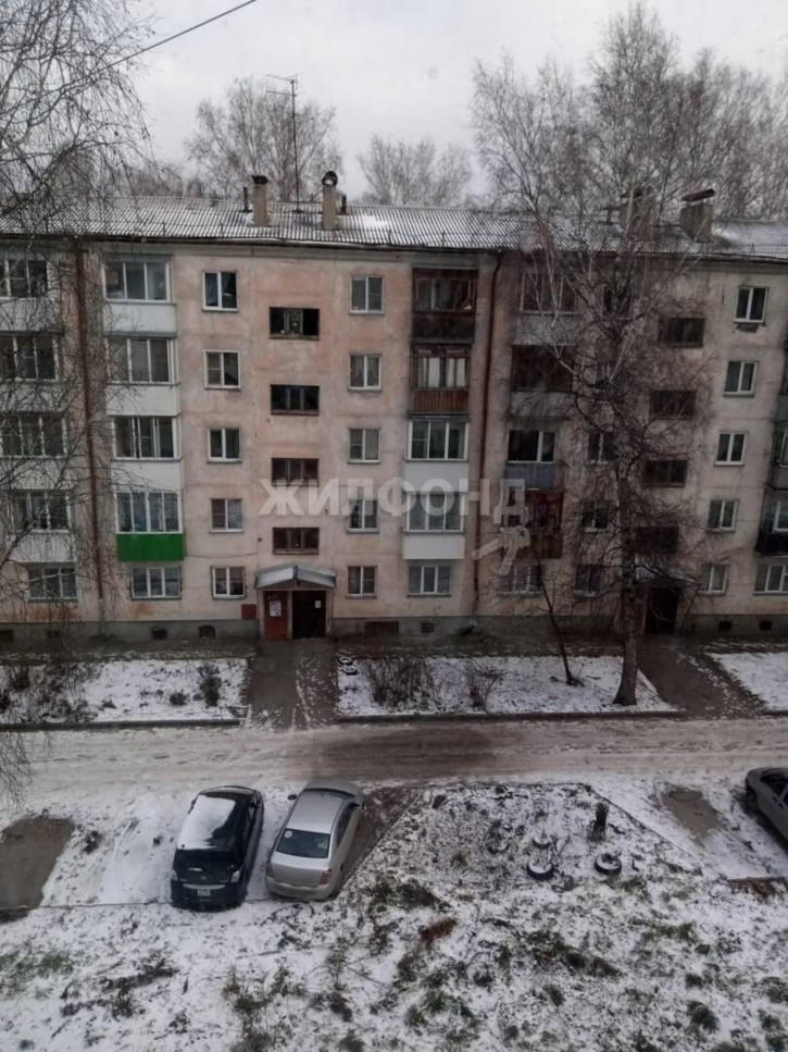 2-комн квартира Зорге, 123