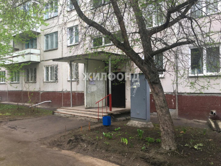 1-комн квартира Есенина, 12