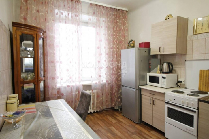 2-комн квартира Урицкого, 13 2-комн квартира Урицкого, 13
