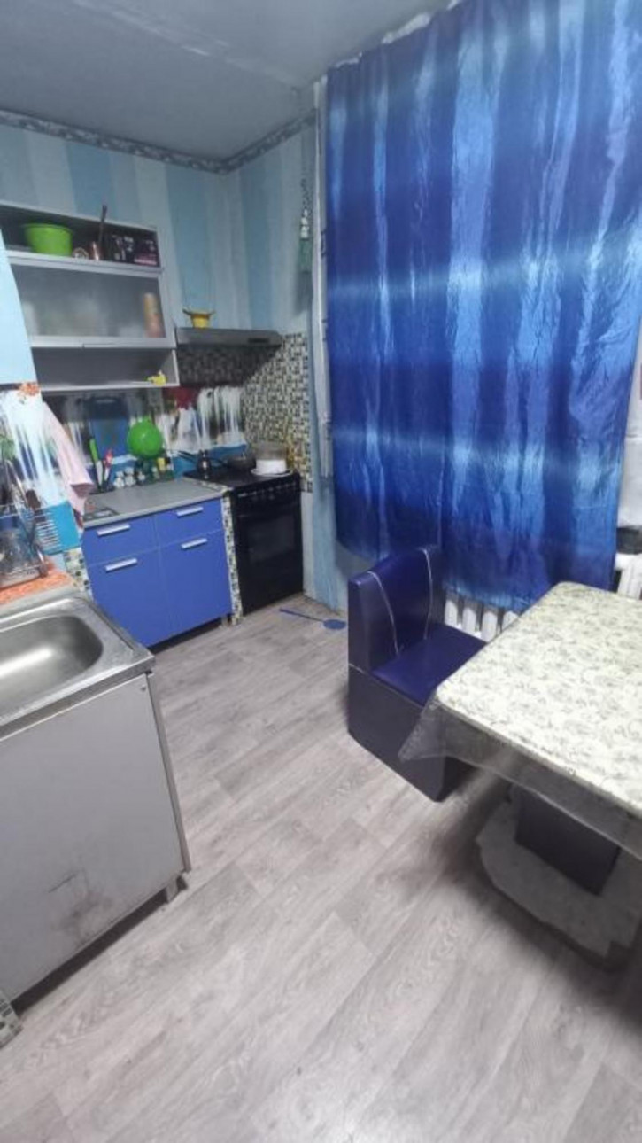 3-комн квартира Российская, 7А