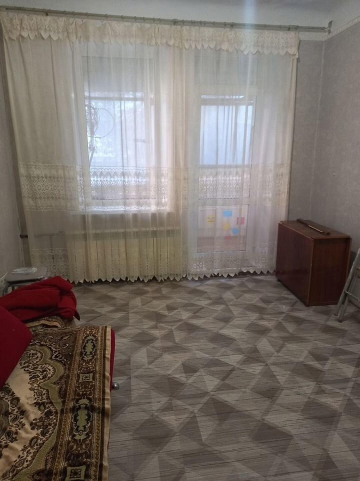 Сдать комнату за 8 000 рублей на Металлургов проспект, 84