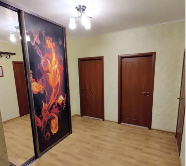 2-комн квартира Алексея Толстого улица, 70 2-комн квартира Алексея Толстого улица, 70