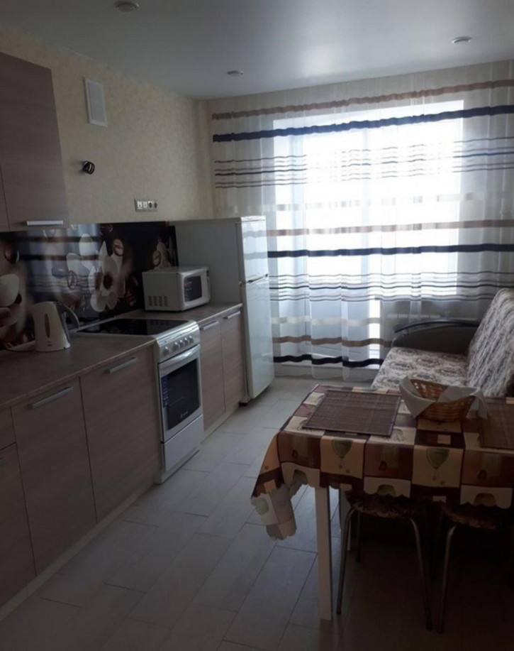 1-комн квартира Гая улица, 21