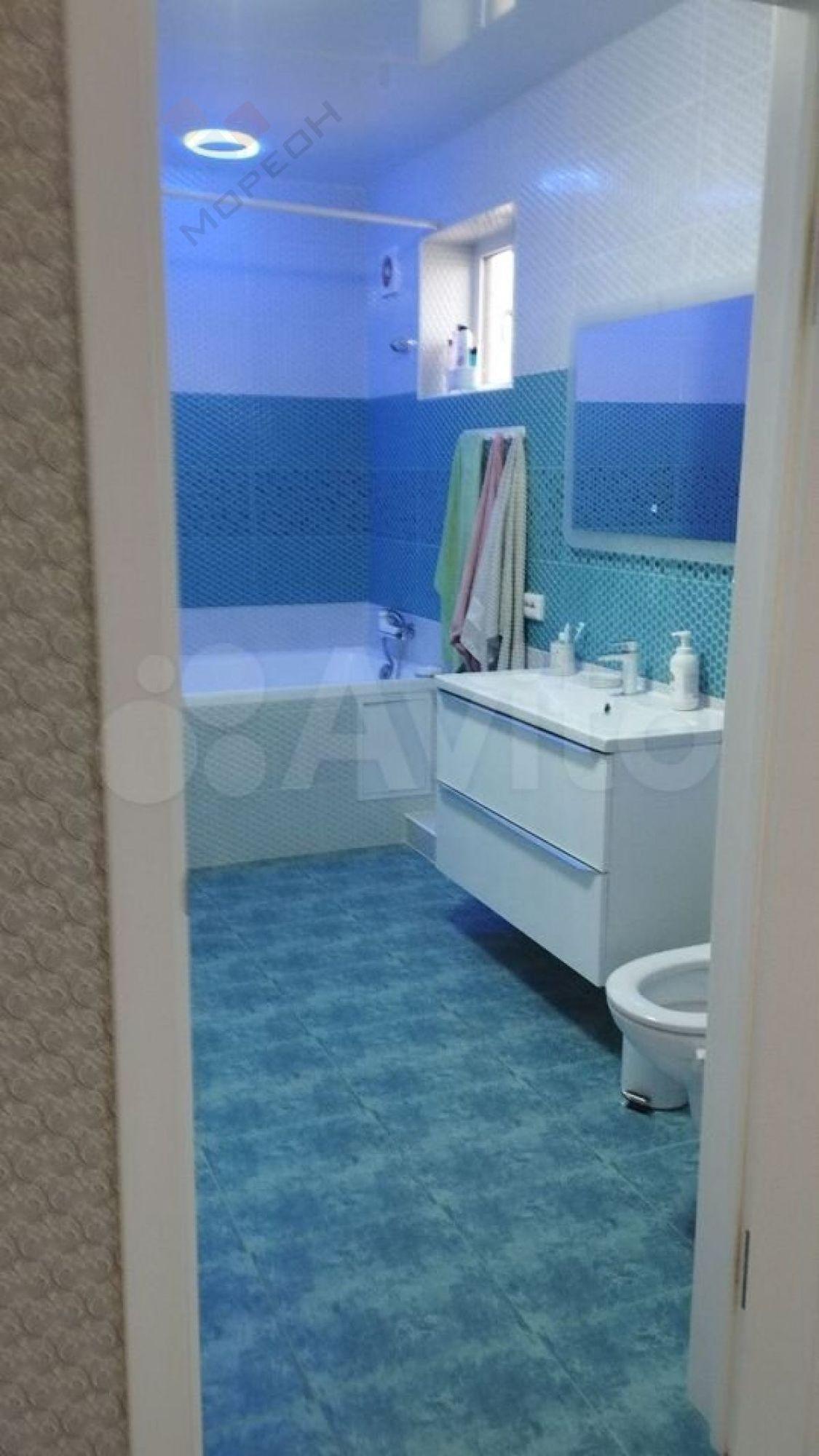 Купить дачу, дом, коттедж за 15 000 000 рублей на Толстого ул, 10/а