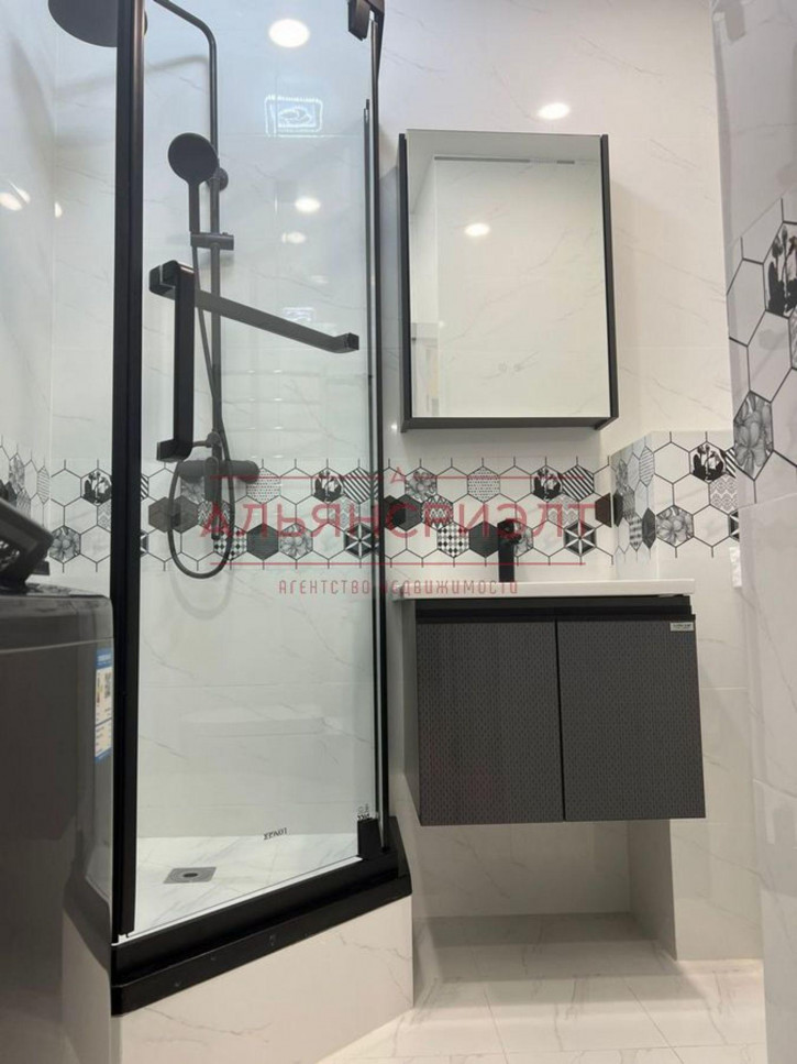 2-комн квартира ул. Связистов,162 2-комн квартира ул. Связистов,162