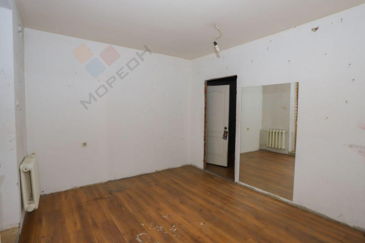 3-комн квартира Академика Пустовойта ул, 6