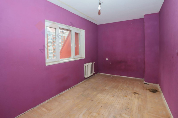 3-комн квартира Академика Пустовойта ул, 6