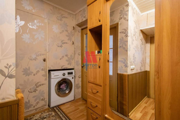 2-комн квартира Большие Полянки улица, д.21 2-комн квартира Большие Полянки улица, д.21