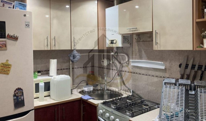 2-комн квартира Домостроителей ул, 37