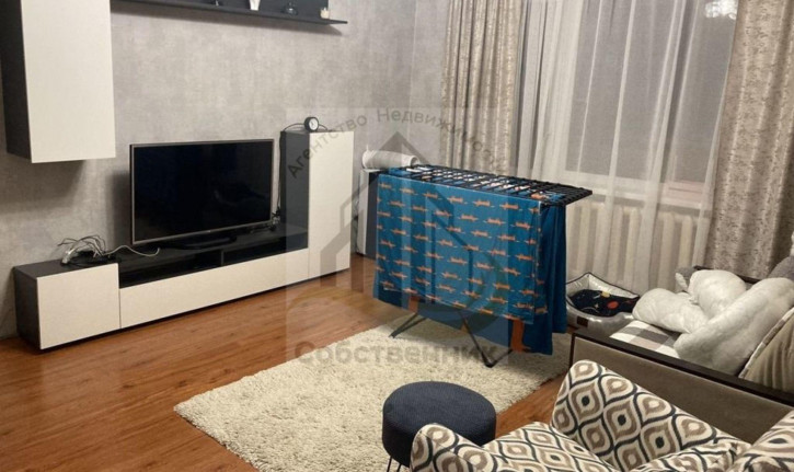 2-комн квартира Домостроителей ул, 37