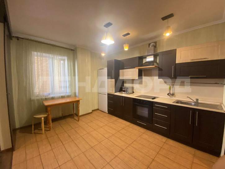 2-комн квартира Стабильная улица, 21