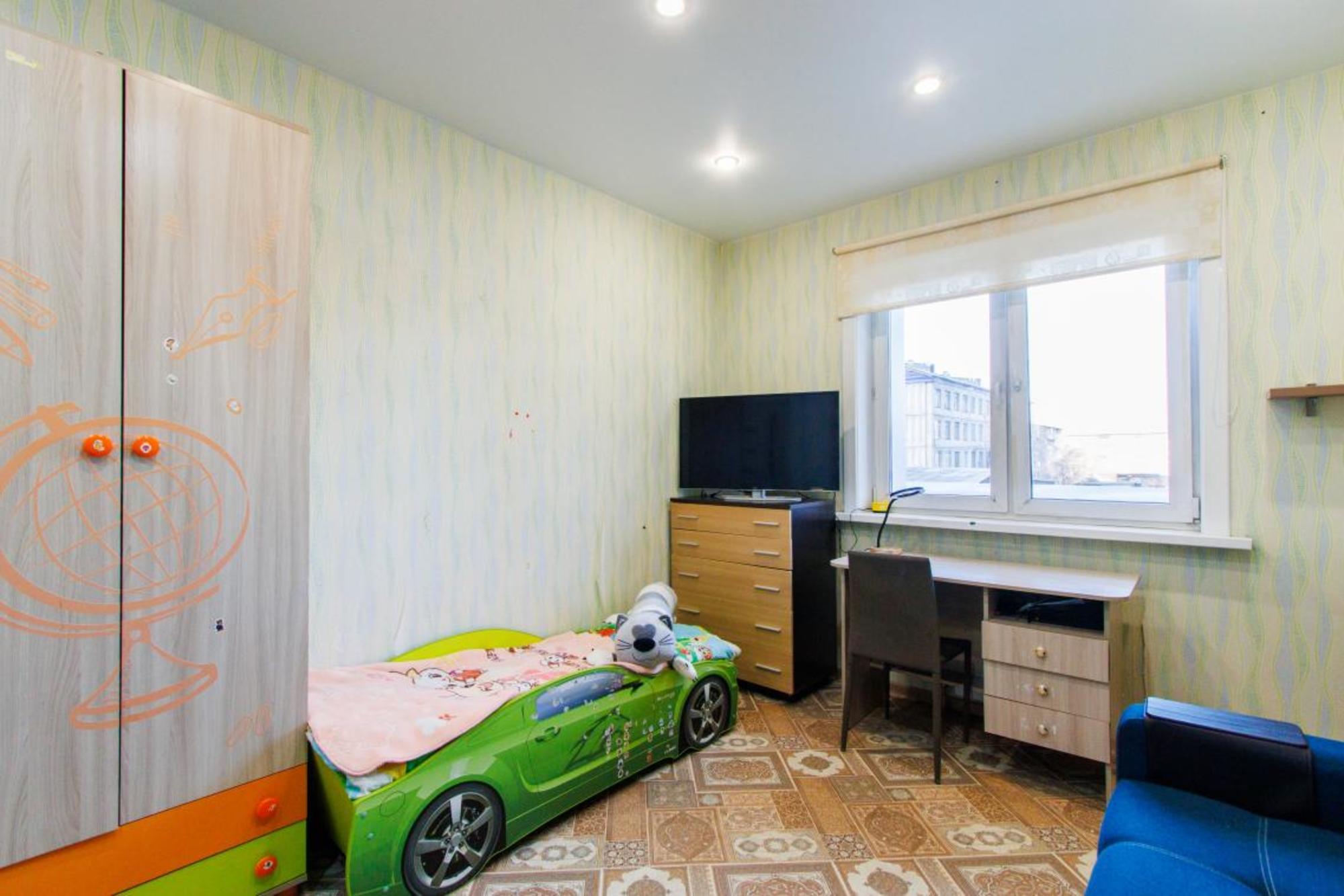 Купить квартиру за 9 300 000 рублей на Пискунова, 131/3