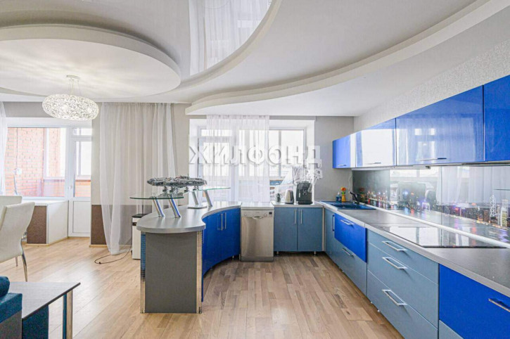 4-комн квартира Каменская улица, д.56/2