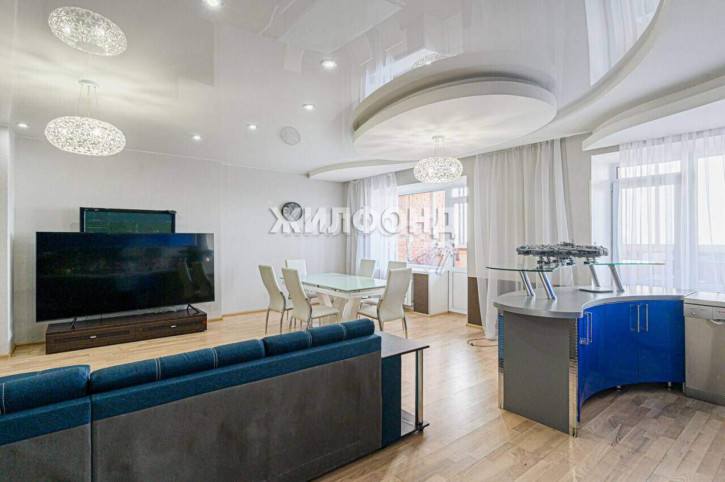 4-комн квартира Каменская улица, д.56/2