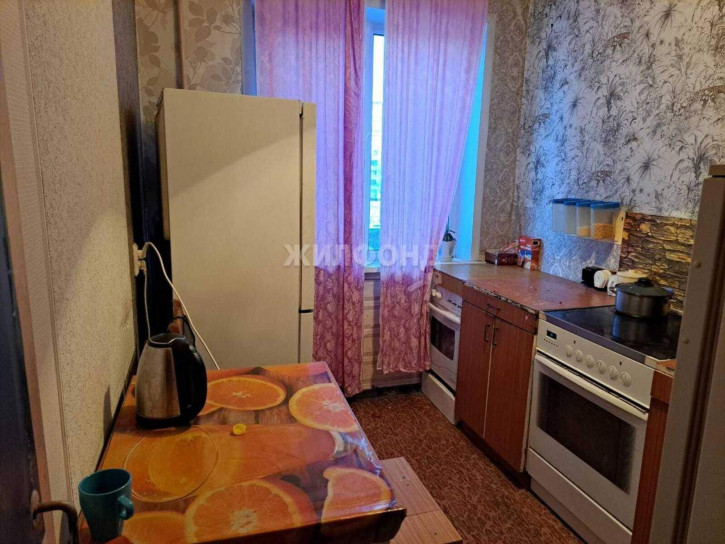 2-комн квартира Связистов улица, д.141