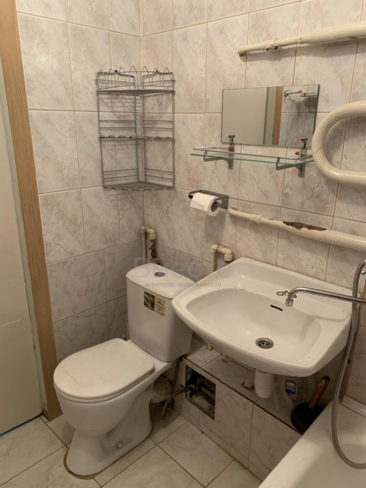 2-комн квартира Сибиряков-Гвардейцев, 40