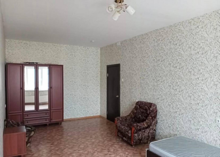 2-комн квартира Петра Алексеева, 72