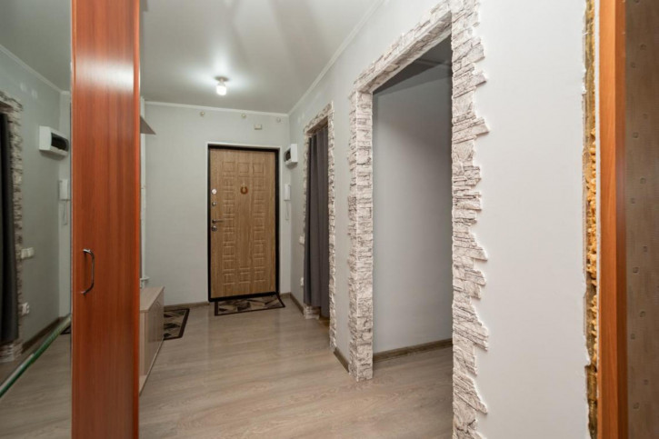 2-комн квартира Розы Люксембург, 118/4
