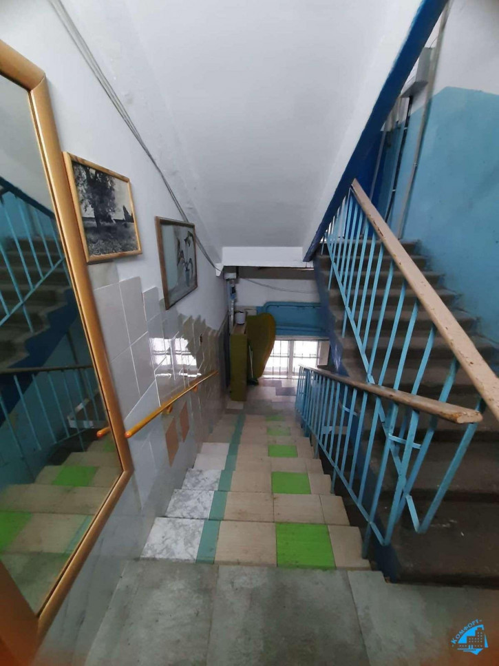 2-комн квартира 12-й квартал, 4