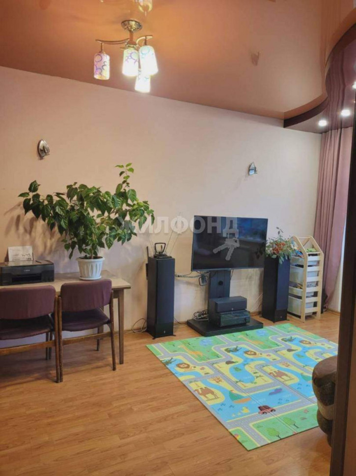 4-комн квартира Калинина улица, д.14 4-комн квартира Калинина улица, д.14