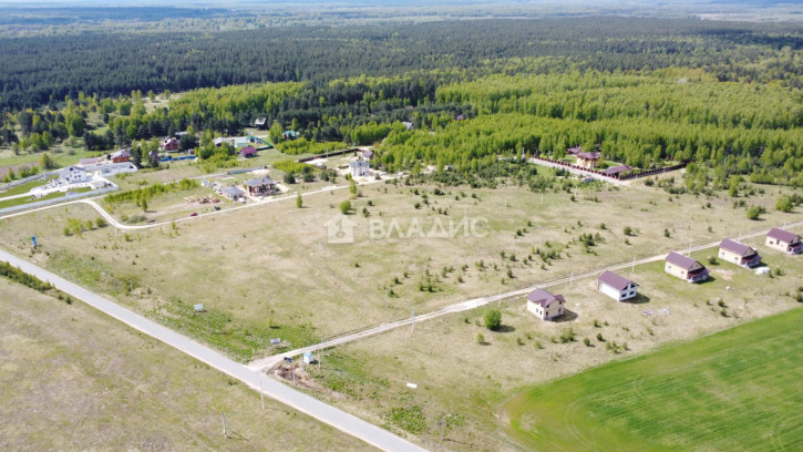 Земельный участок