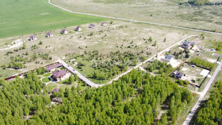 Земельный участок