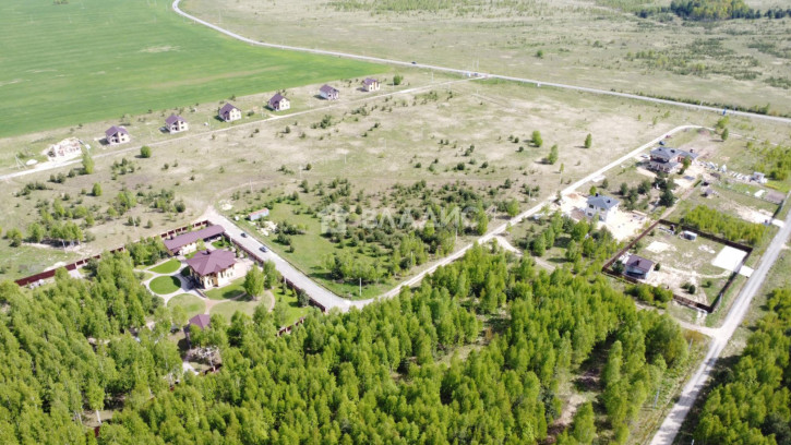 Земельный участок