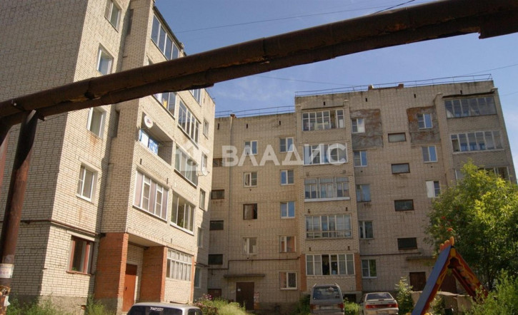 3-комн квартира улица Сурикова