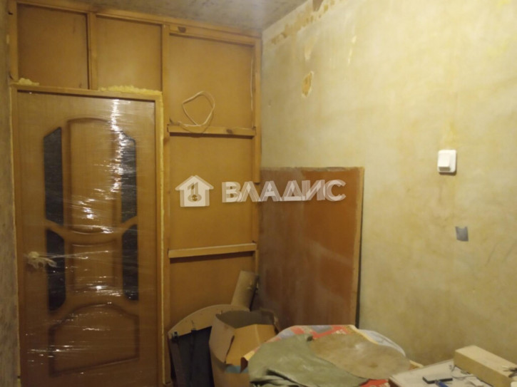 3-комн квартира улица Сурикова