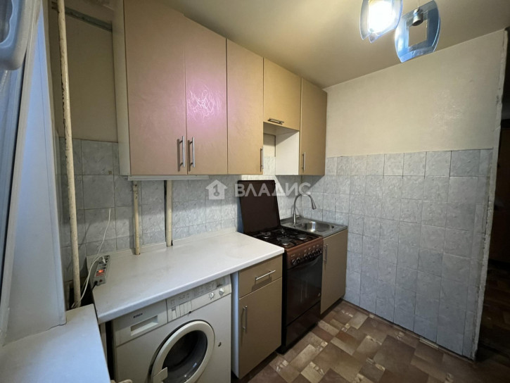 3-комн квартира улица Балакирева