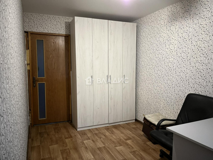 3-комн квартира улица Балакирева