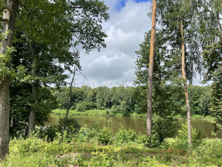 Земельный участок Набережная улица