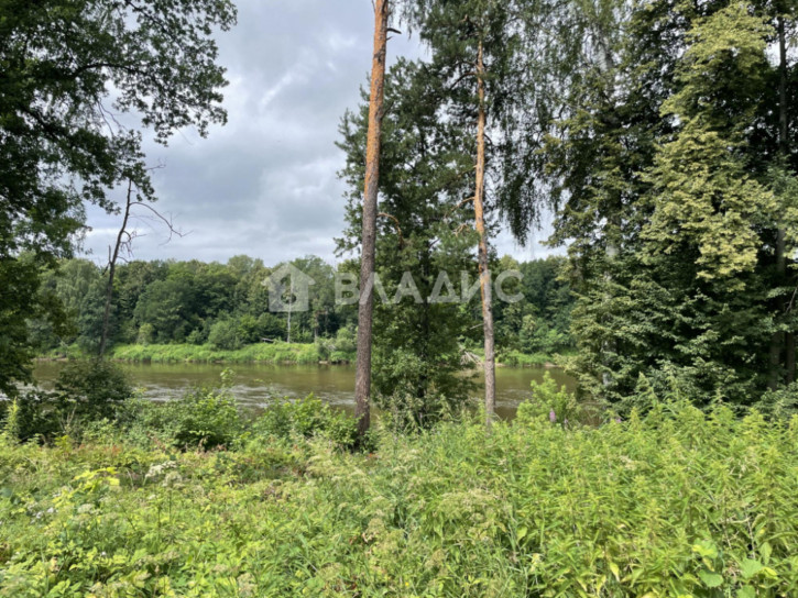 Земельный участок Набережная улица