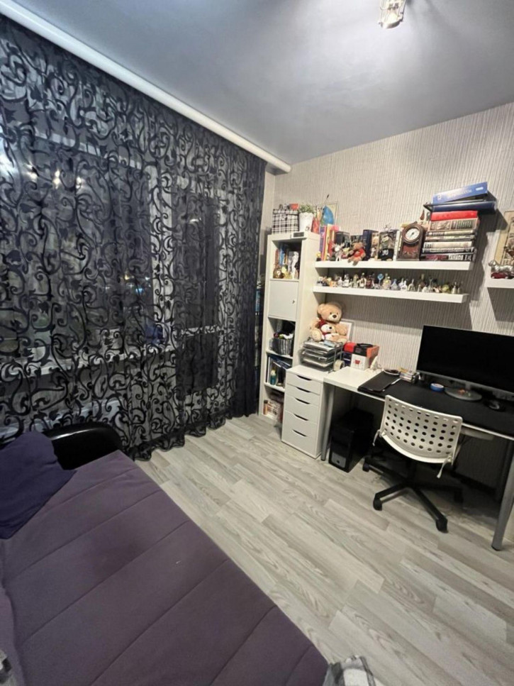 4-комн квартира Зайцева ул, 4