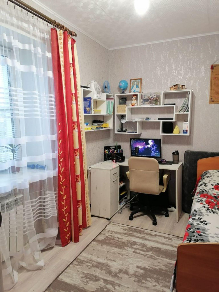 4-комн квартира Чапаева ул, 66