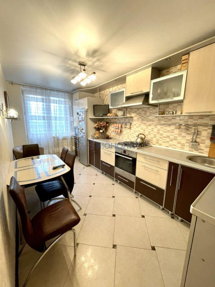 3-комн квартира Народная ул, 26