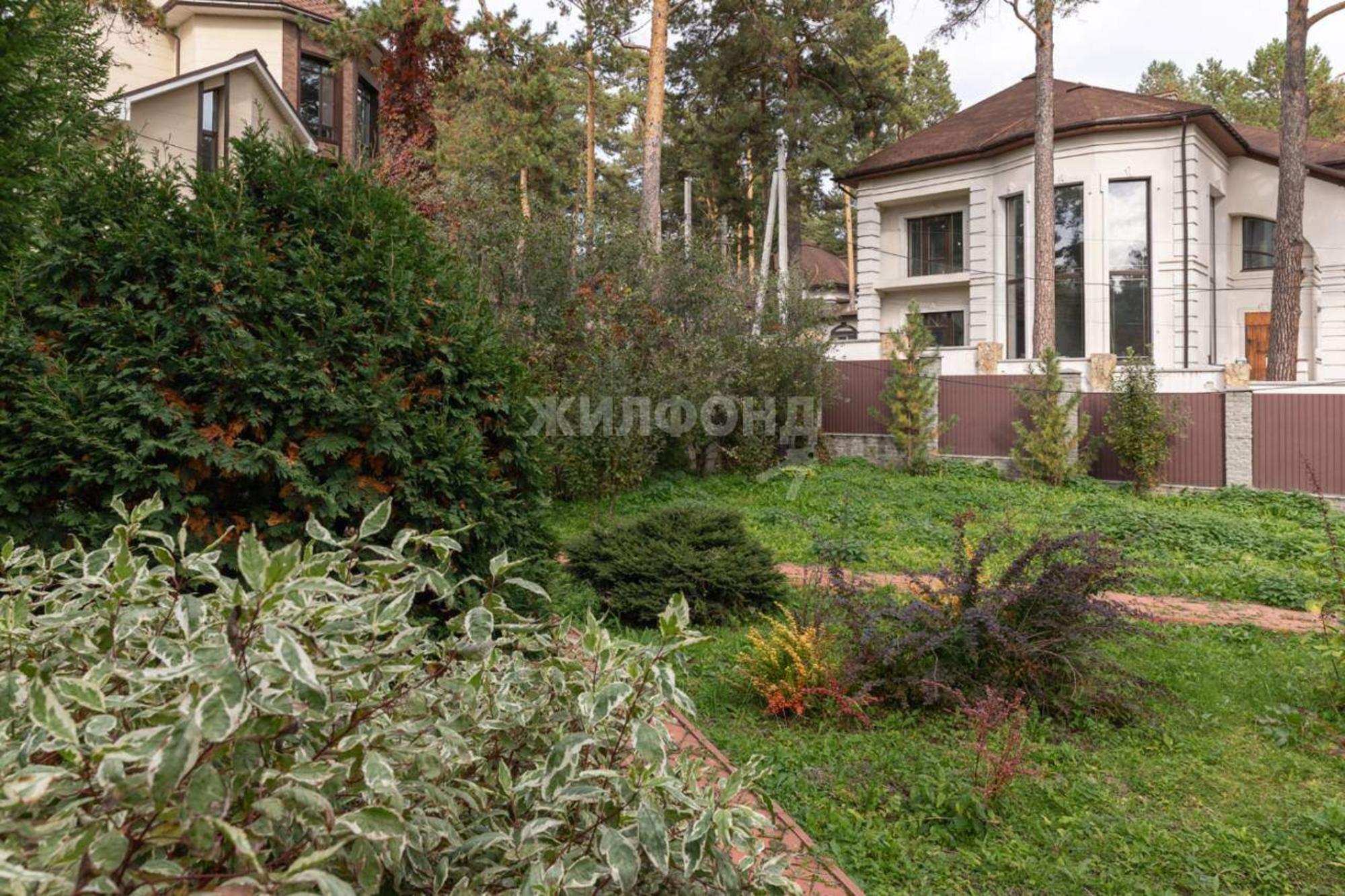 Купить дачу, дом, коттедж за 32 000 000 рублей на Дачное шоссе, д.116