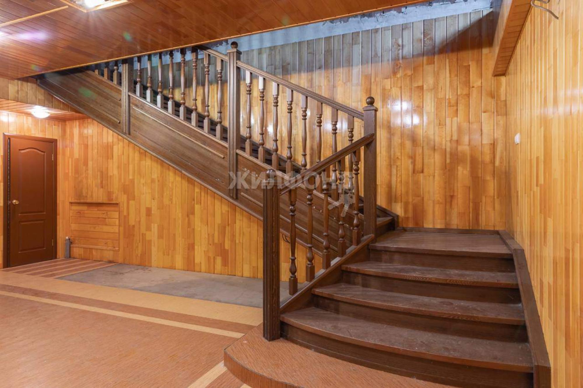 Купить дачу, дом, коттедж за 32 000 000 рублей на Дачное шоссе, д.116