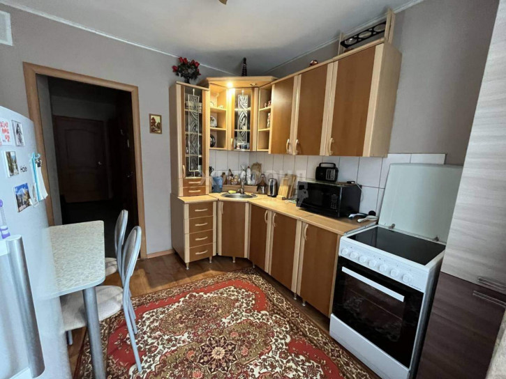 4-комн квартира Депутатская улица, д.60