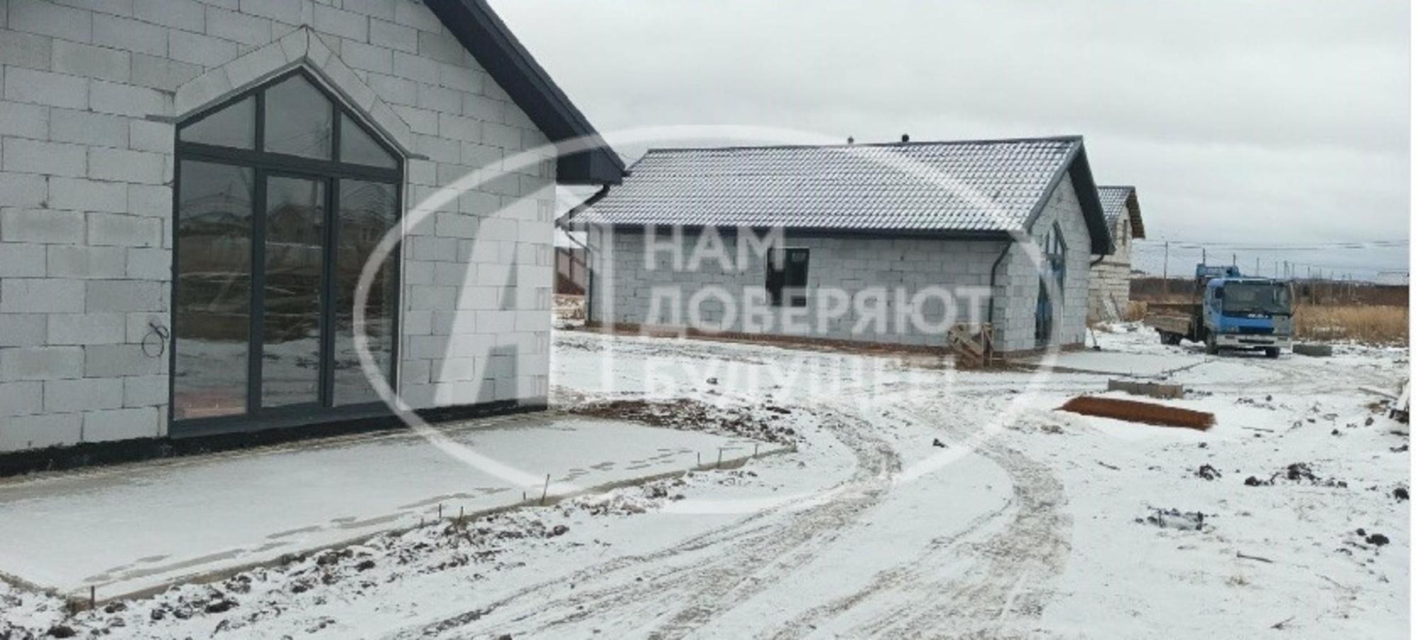 Купить дачу, дом, коттедж за 5 800 000 рублей на Лиственная улица, 24