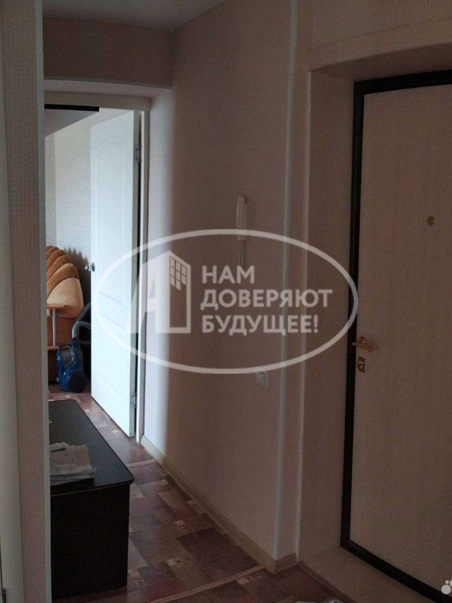 Купить квартиру за 1 500 000 рублей на Октябрьский проспект, 11