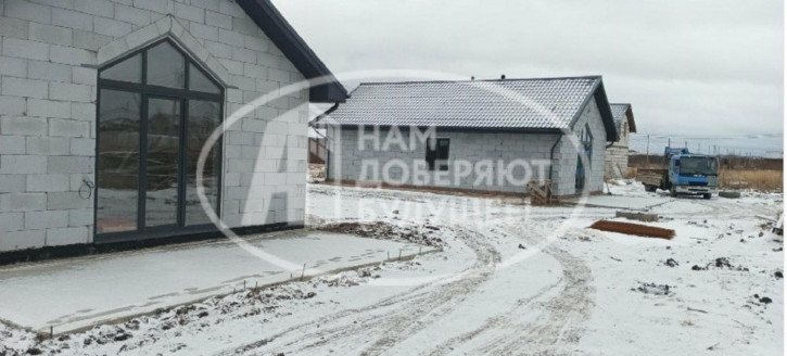 Коттедж/дом Лиственная улица, 24