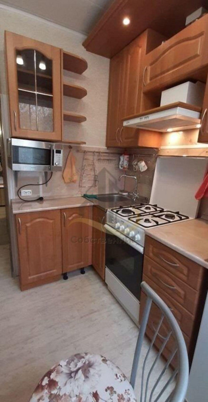 2-комн квартира 60 Армии ул, 9
