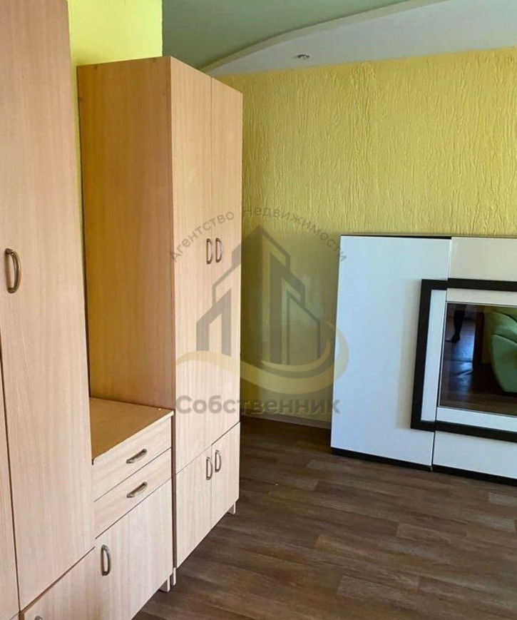 3-комн квартира Ворошилова ул, 35
