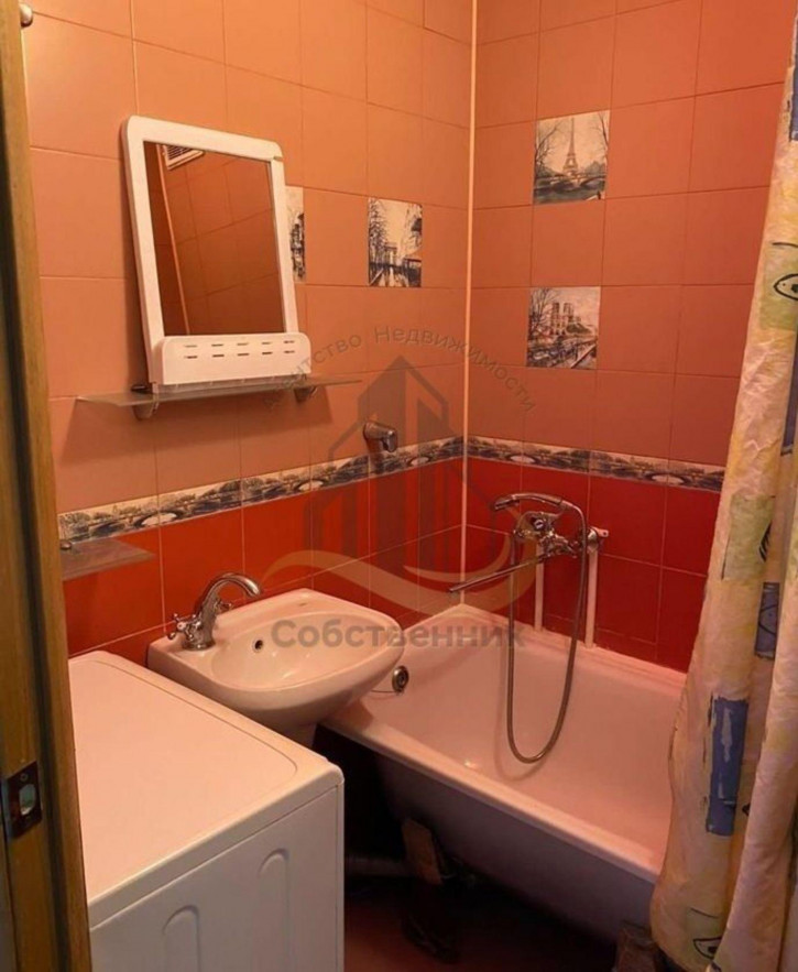 3-комн квартира Ворошилова ул, 35