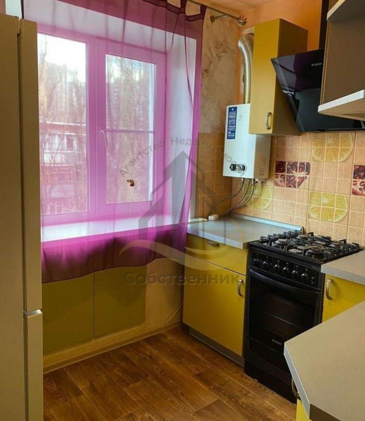 3-комн квартира Ворошилова ул, 35