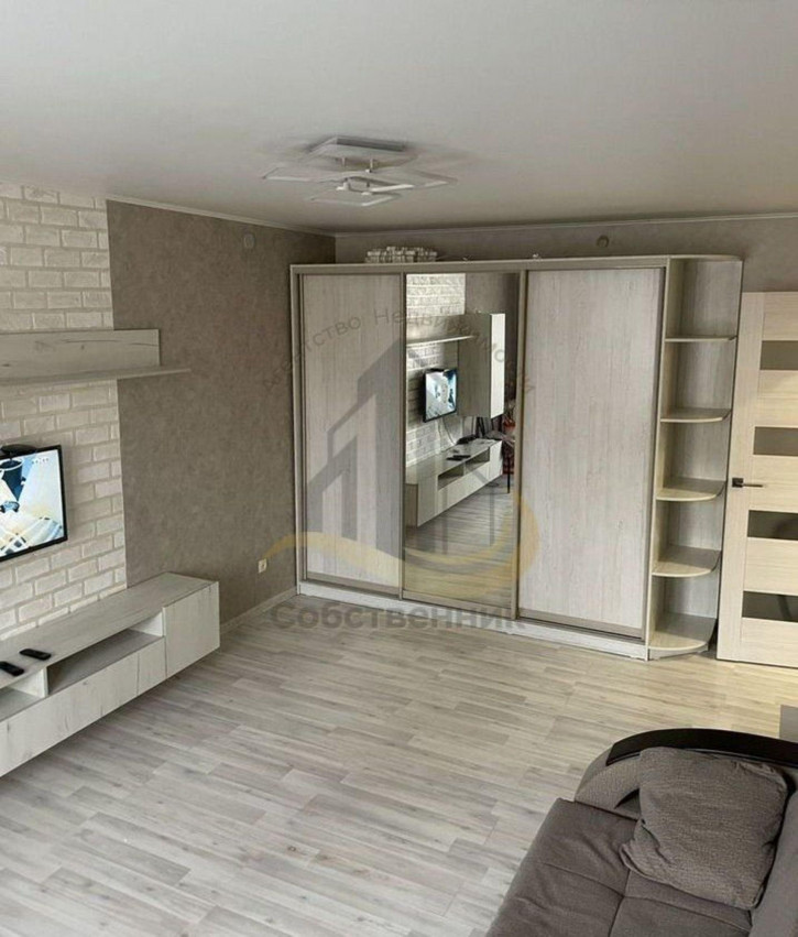 1-комн квартира Домостроителей ул, 35