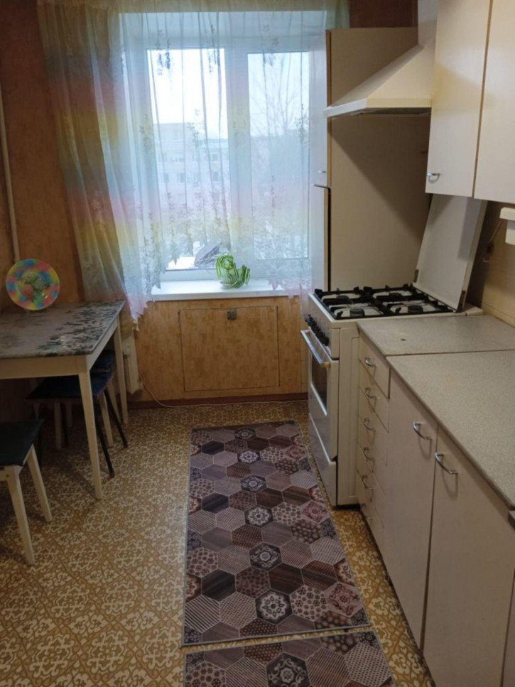 2-комн квартира Репина ул, 16/61