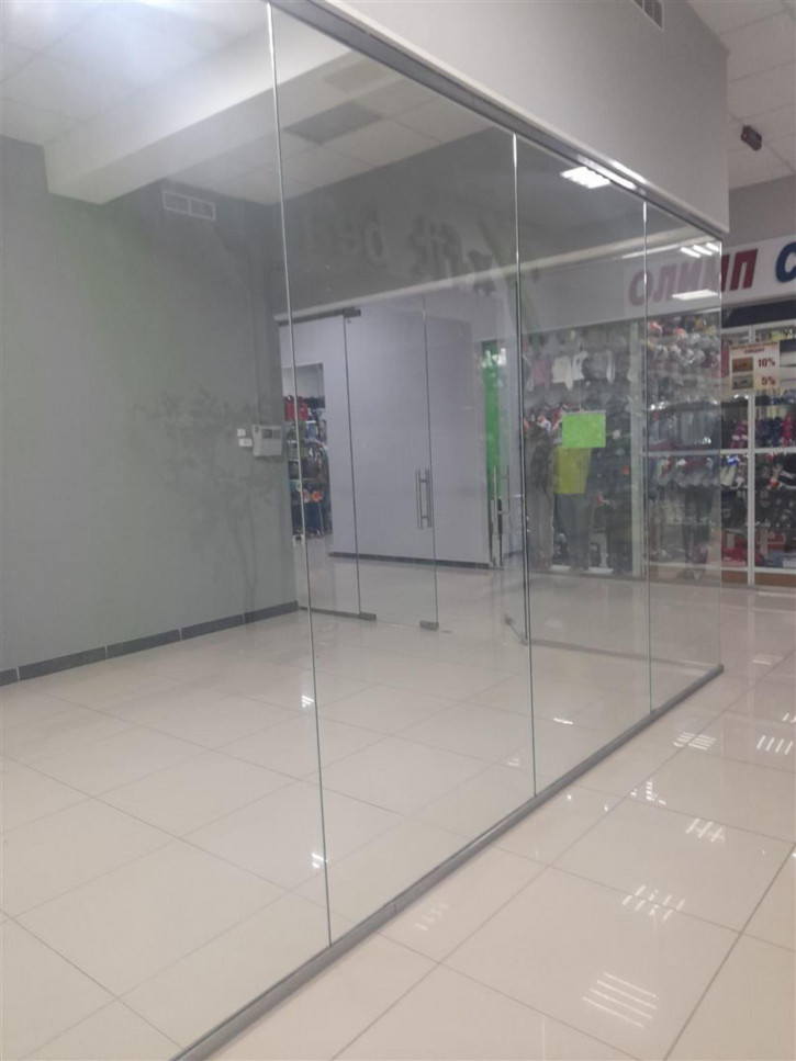 Торговое помещение Октябрьская пл, д. 18а Торговое помещение Октябрьская пл, д. 18а